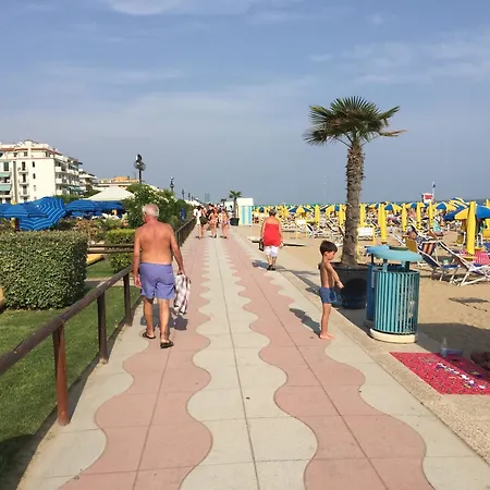 Alba D'oro Solo Famiglie E Coppie *